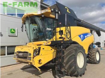 Зерноуборочный комбайн NEW HOLLAND CR9090