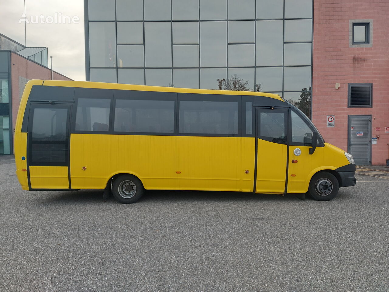 Микроавтобус, Пассажирский фургон IVECO WING: фото 6
