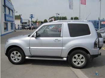 MITSUBISHI Pajero - Микроавтобус