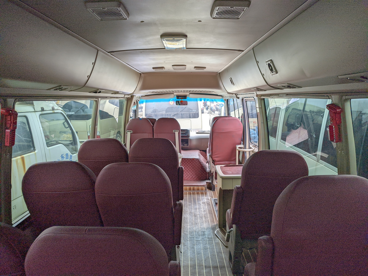 Микроавтобус, Пассажирский фургон TOYOTA Coaster passenger bus 6 cylinders petro engine: фото 6