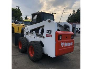 Мини-погрузчик с бортовым поворотом BOBCAT