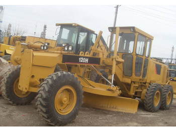 Грейдер CATERPILLAR 120H