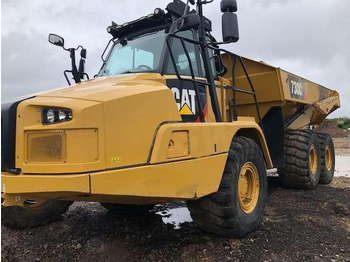 Сочленённый самосвал CATERPILLAR 730