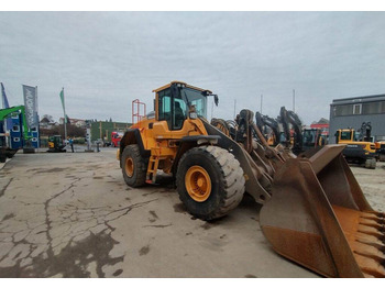 Колёсный погрузчик VOLVO L150