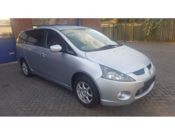 Легковой автомобиль Mitsubishi GRANDIS 7 zitplaatsen