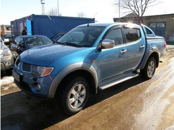 Mitsubishi L200 - Легковой автомобиль