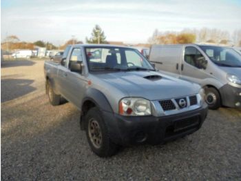Легковой автомобиль NISSAN King Cab 2,5 TDi