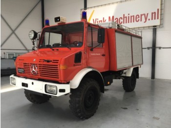 Легковой автомобиль Unimog U1300L