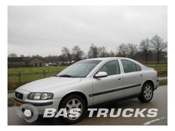 Volvo S60 2.4 Edition - Легковой автомобиль