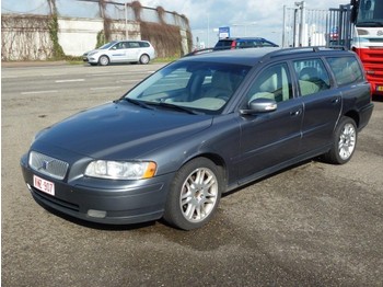 Volvo V70 2.4 D5 Momentum - Легковой автомобиль