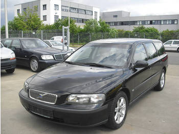 Volvo V70 D5 - Легковой автомобиль