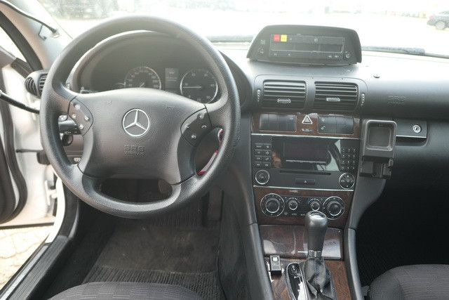 Легковой автомобиль Mercedes-Benz C 220 C -Klasse T-Modell C 220 T CDI: фото 10