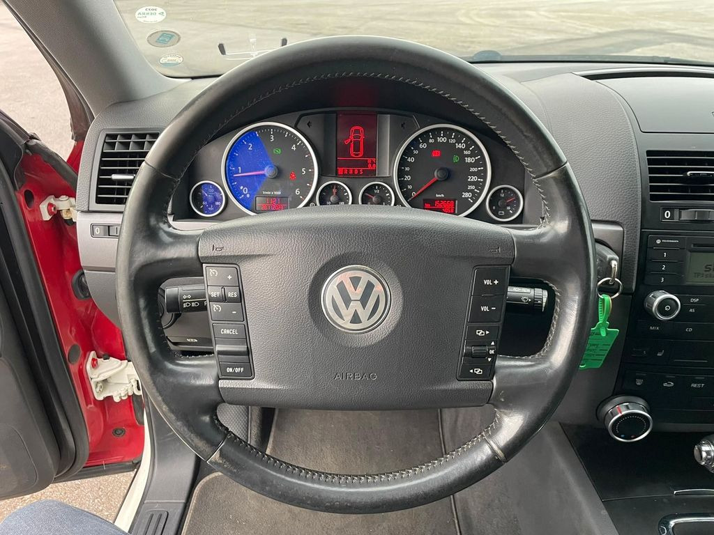 Легковой автомобиль Volkswagen Touareg 3,0 TDI V6 Feuerwehr Fahrzeug: фото 7