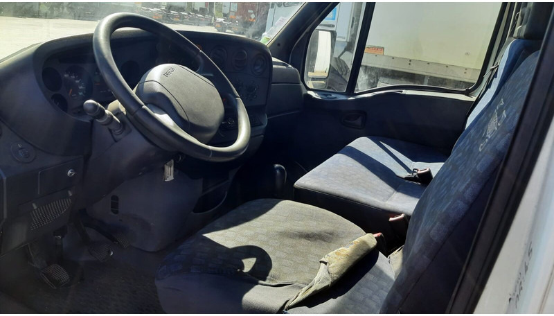 Цельнометаллический фургон Iveco Daily 35S12
