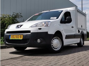 Цельнометаллический фургон Peugeot Partner 1.6 BARISTA food truck margeauto