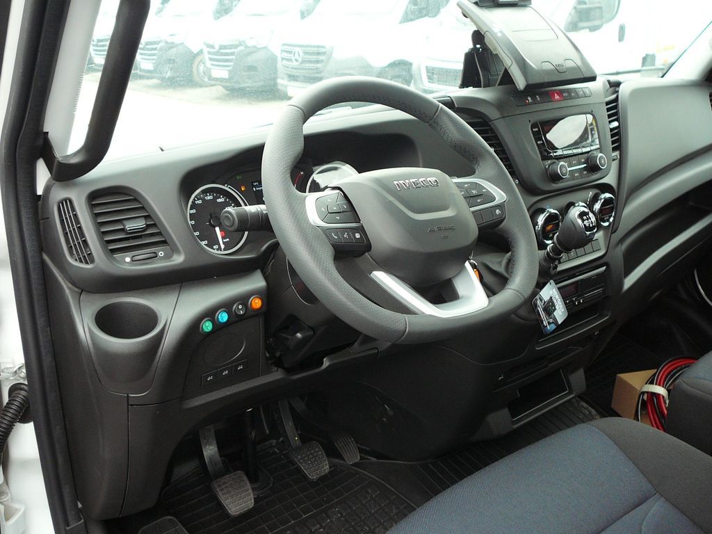 Новый Фургон-рефрижератор, Фургон Iveco DAILY 70C18 Schiebeplateu Hubbrille Luftfederung: фото 25