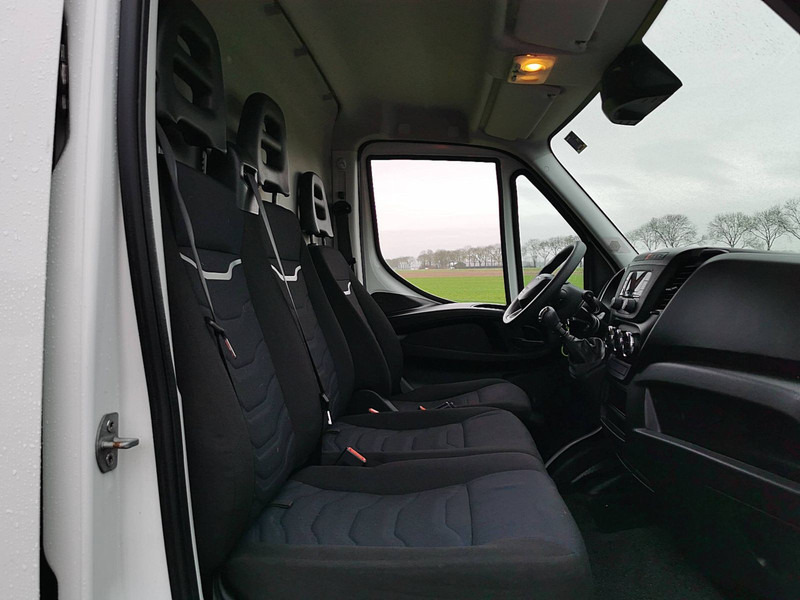 Цельнометаллический фургон Iveco Daily 35S12 l2h2 airco facelift!: фото 7