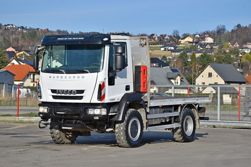 Малотоннажный бортовой грузовик Iveco EUROCARGO 110E25* PLATFORM 4,05 m* 4x4: фото 2