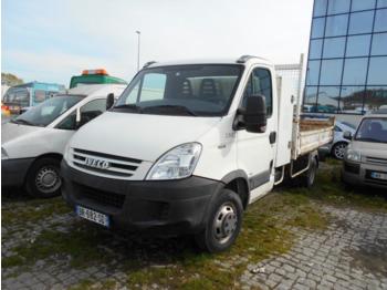 Малотоннажный самосвал Iveco Daily 35C12