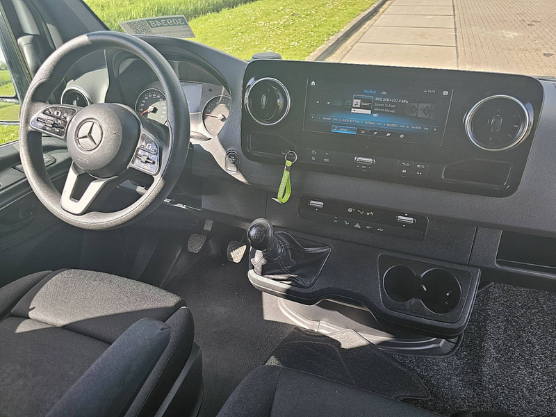 Цельнометаллический фургон Mercedes-Benz Sprinter 319 l2h2 3.0ltr v6 190pk: фото 9