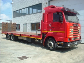 Малотоннажный бортовой грузовик Для транспортировки тяжёлой техники SCANIA 113/380: фото 1