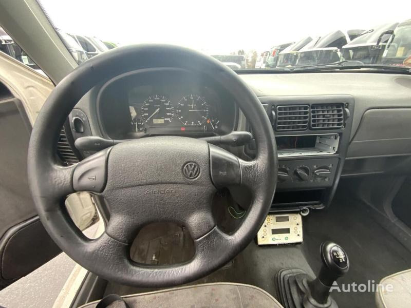 Цельнометаллический фургон Volkswagen Caddy: фото 14