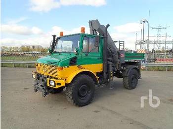 Бортовой грузовик UNIMOG U1300L 4x4