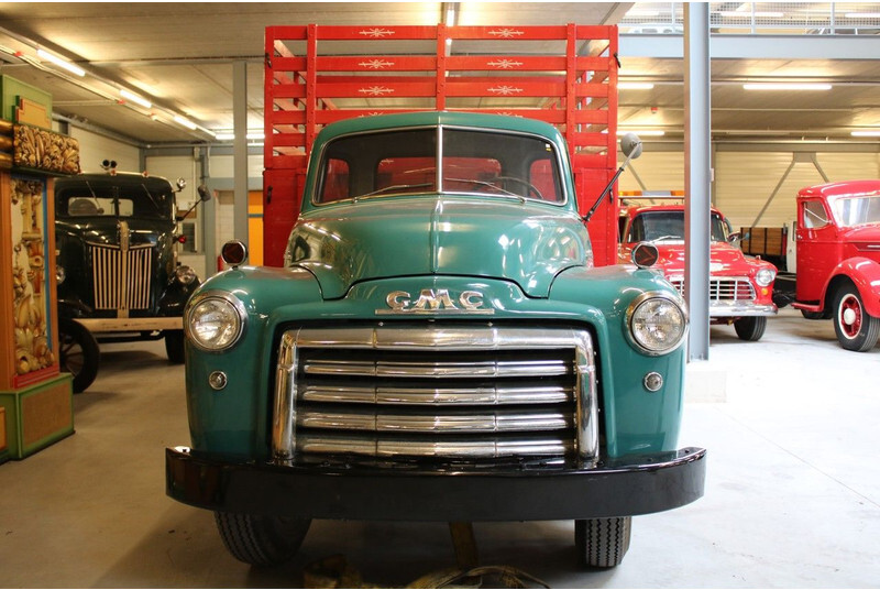 Грузовик бортовой/ Платформа GMC 1948 GMC: фото 3