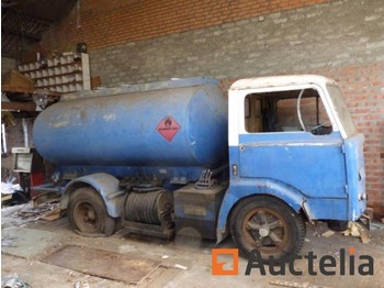 Грузовик-цистерна Fiat 650 E