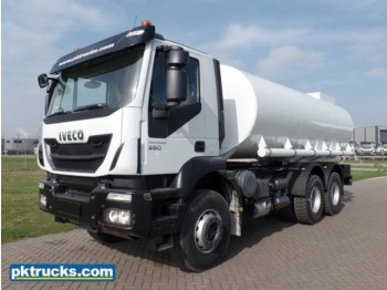 Грузовик-цистерна Iveco Trakker AD380T38H (8 Units)
