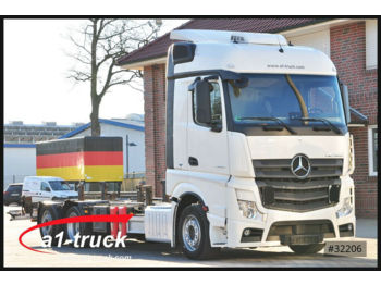 Грузовик-контейнеровоз/ сменный кузов Mercedes-Benz 2542LnR Navi, Xenon, Safety, Steering, Lenkachse