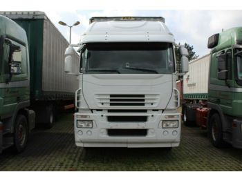 Грузовик с закрытым кузовом Iveco Stralis 350 4x2 Klima