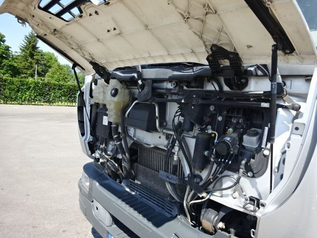 Грузовик с закрытым кузовом Renault Midlum 270 dxi - manual gearbox / steel suspension lames