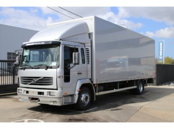 Грузовик с закрытым кузовом Volvo FL6.220