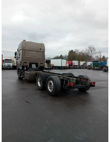 Грузовик-шасси DAF XF 105.510 6x2