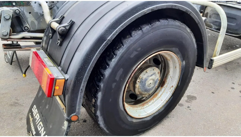 Грузовик-шасси MAN LE 18.220 - full steel - big axle - manual