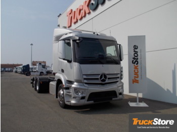 Грузовик-шасси Mercedes-Benz Antos 2543 L 6X2 V 11