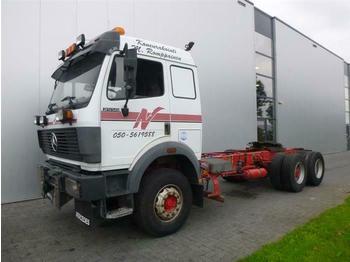 Грузовик-шасси Mercedes-Benz SK2550 6X2 MANUAL FULL STEEL HUB REDUCTION