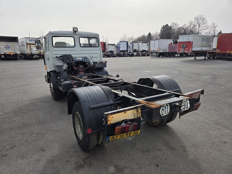 Грузовик-шасси Renault Saviem