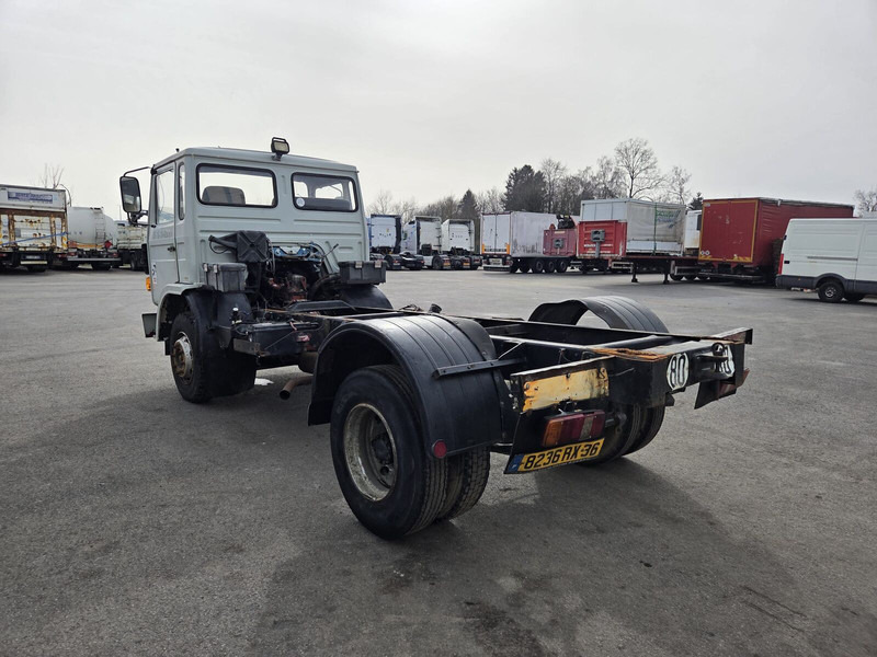 Грузовик-шасси Renault Saviem