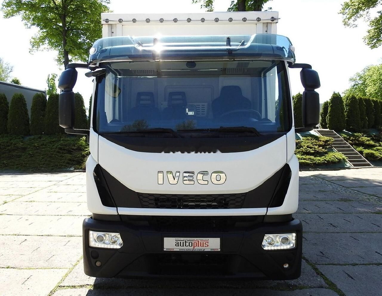 Тентованный грузовик IVECO Eurocargo 120: фото 2