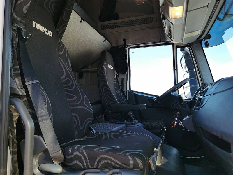 Грузовик с закрытым кузовом Iveco 120E25 EUROCARGO eev highroof airco: фото 8