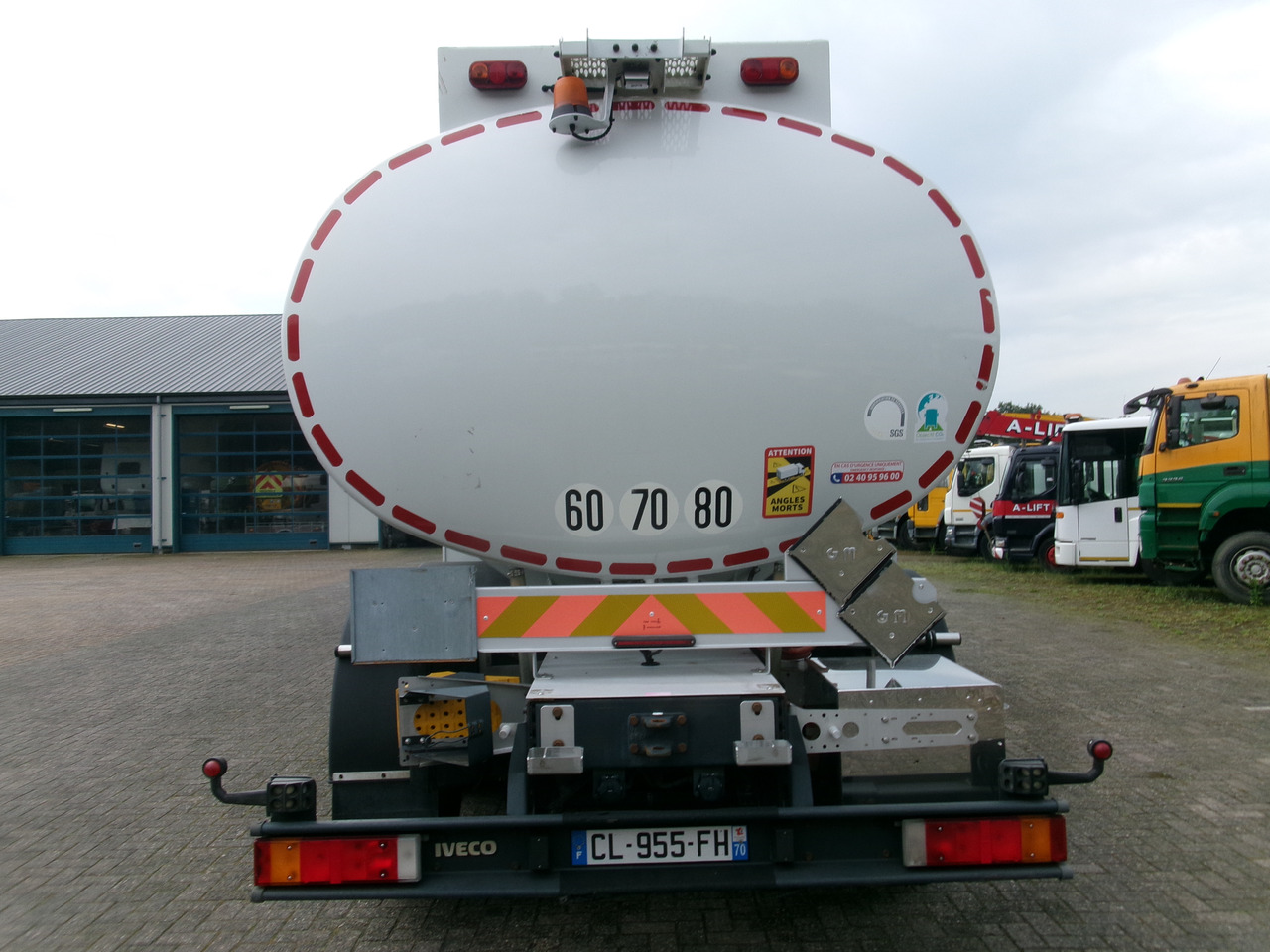 Iveco AD260S31Y 6X2 fuel tank 19 m3 / 5 comp / ADR 02-07-2024 в лизинг Iveco AD260S31Y 6X2 fuel tank 19 m3 / 5 comp / ADR 02-07-2024: фото 5