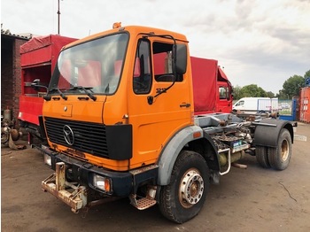 Крюковой мультилифт Mercedes Benz 1217 4x4