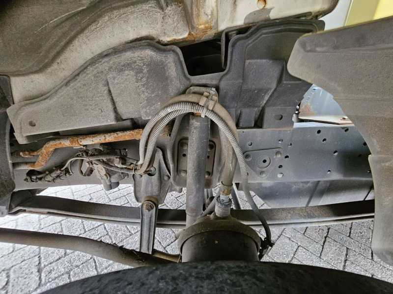 Тентованный грузовик Mercedes-Benz Atego 918: фото 21