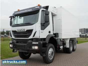 Рефрижератор Iveco Trakker AD380T38H 6x4 Frigo truck