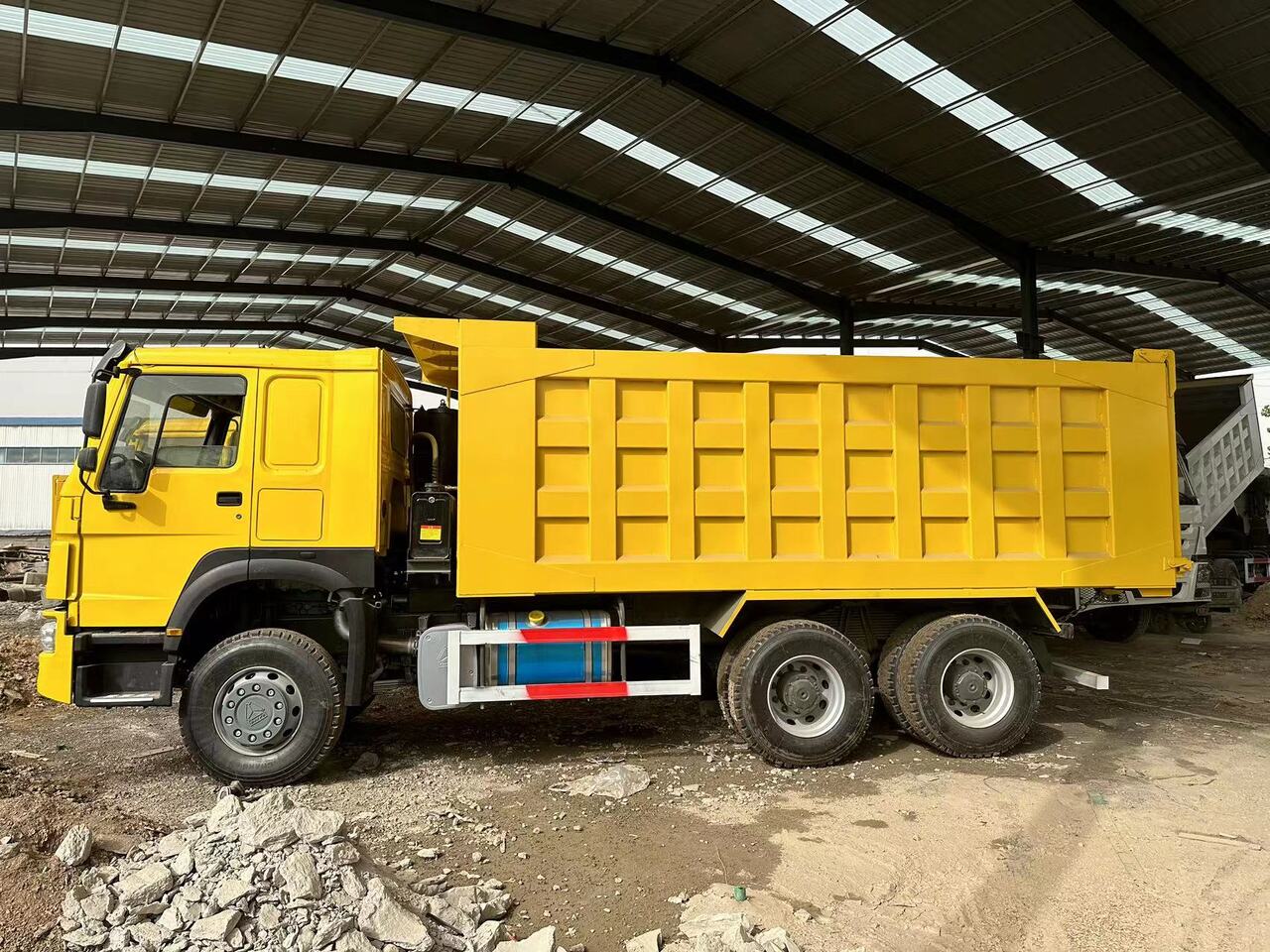Самосвал Для транспортировки силоса SINOTRUK Howo Dump truck 371: фото 6