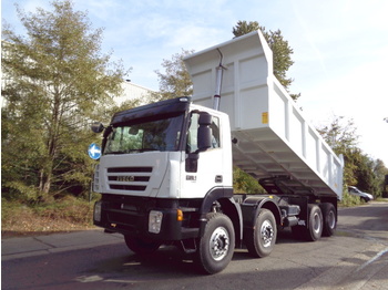 Самосвал Iveco TRAKKER 380 8X4