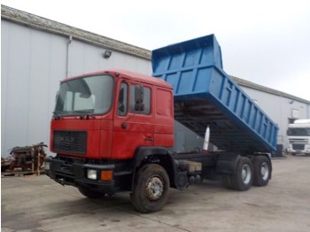 Самосвал MAN 26.422 (BIG AXLE/ STEEL SUSP.)