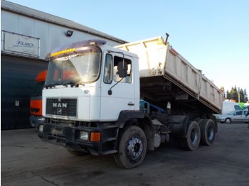 Самосвал MAN 33.372 (BIG AXLE/ STEEL SUSP./ MANUAL PUMP)